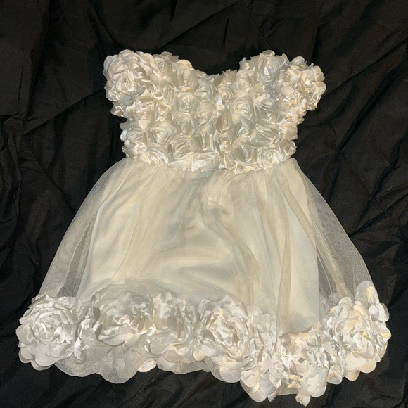 Nannette White Floral Kids Formal Dress - Picture 5 of 9